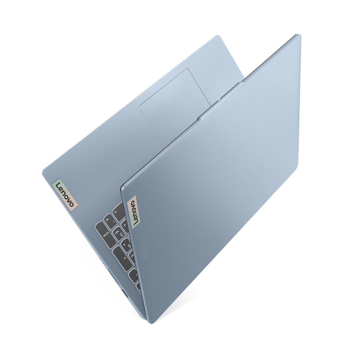 Lenovo IdeaPad Slim 3 15IRU8 – puertos